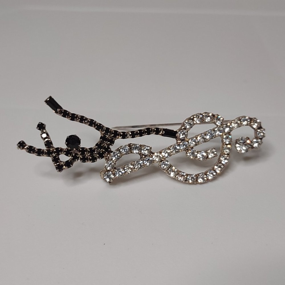 Very Cool Treble Clef Brooch